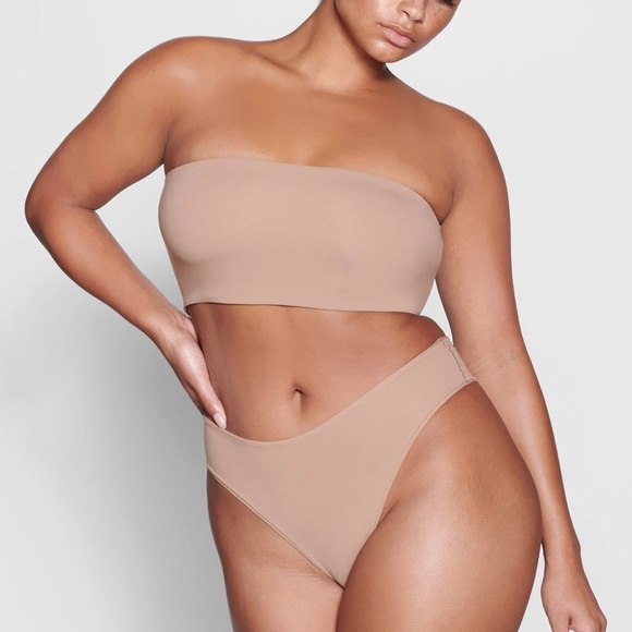 SKIMS Other - SKIMS Fits Everybody Bandeau Bra in Sienna
